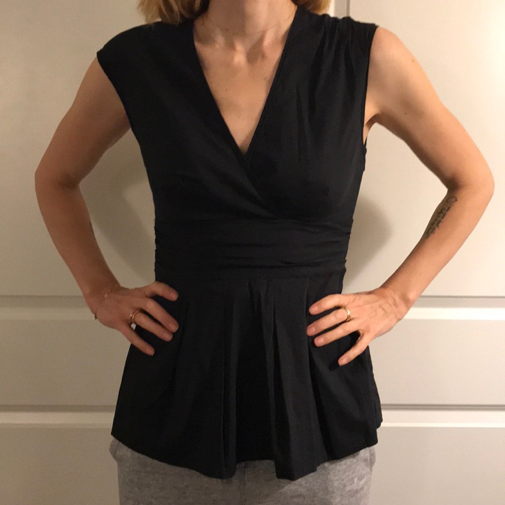 BCBGMAXAZRIA black top